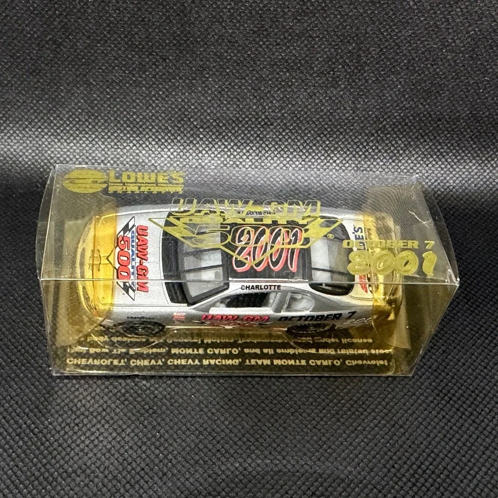 Team Caliber 2001‎ UAW-GM Quality 500 Charlotte Chey Monte Carlo 1/64 Diecast